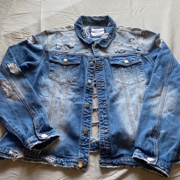 Ripped Jean jacket - Picture 1 of 7